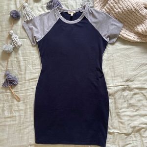 BODYCON TSHIRT DRESS Size M
